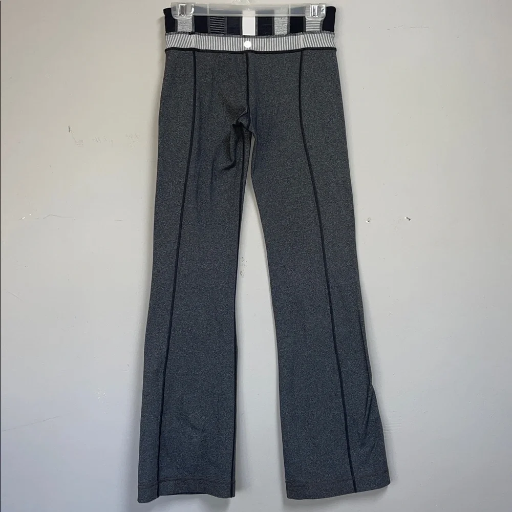 Lululemon women's grey yoga flare pants